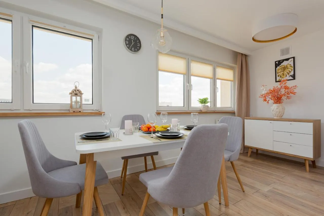 Top Floor View Apartment Marszalkowska By Noclegi Renters Warschau